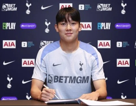 &apos;韓축구 안타까운 소식&apos; 손흥민-양민혁 &apos;꿈의 조합&apos; 불발!…토트넘 1티어 YANG 아직 미숙 WBA 임대 물망
